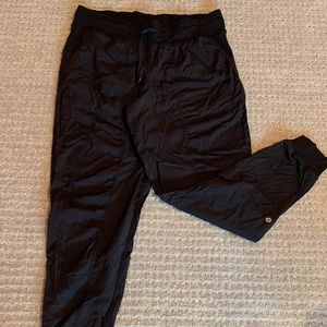 Good condition Lululemon Studio Jogger in Black Size 12